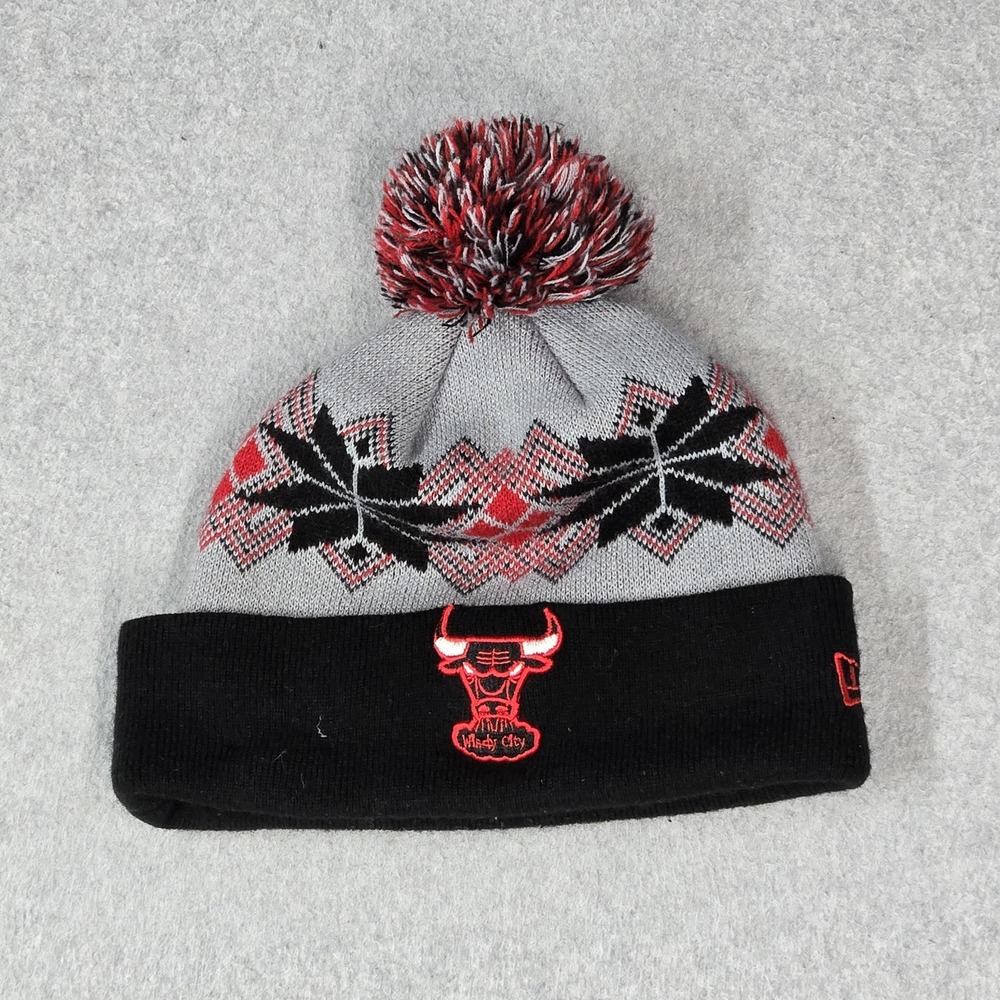 Chicago Bulls Men Beanie OS Black Christmas Pom Embroidered Logo